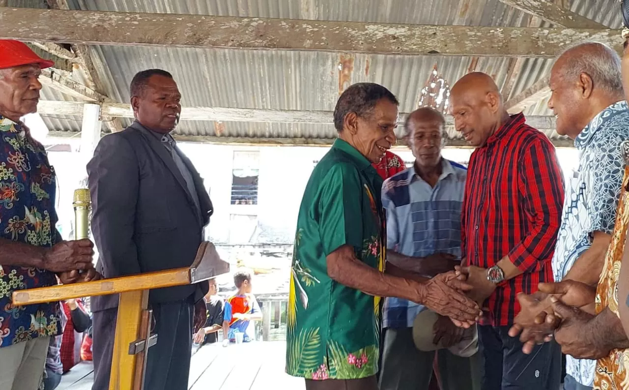 BTM-CK usai doa dukungan menuju PSU, di Obhe Kampung Babrongko, Distrik Ebungfau, Kabupaten Jayapura, Selasa (6/5/2025).(CEPOSONLINE.COM/KAREL) 