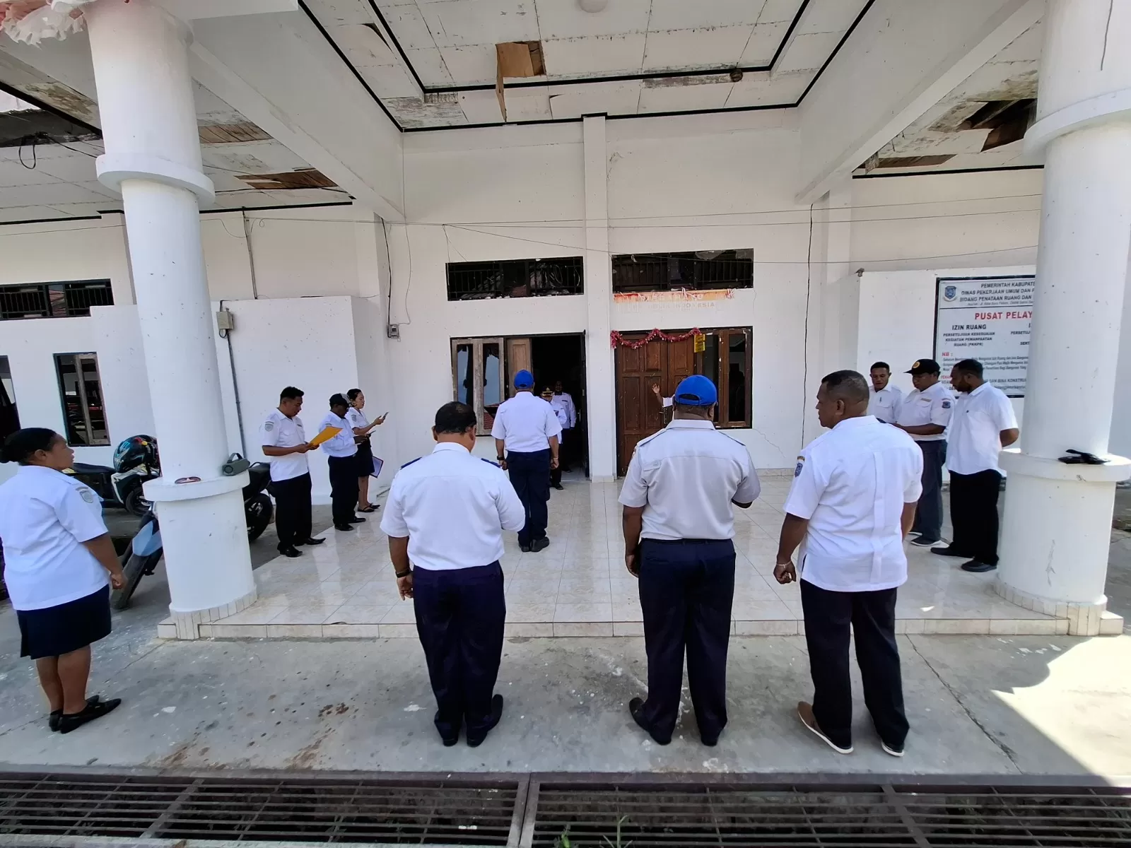 Apel pagi pegawai dishub Sarmi, Rabu (14/5). Pegawai dinas berhubungan Kabupaten Sarmi saat menggelar apel pagi bersama, Rabu (14/5). MBOIK/Ceposonline.com