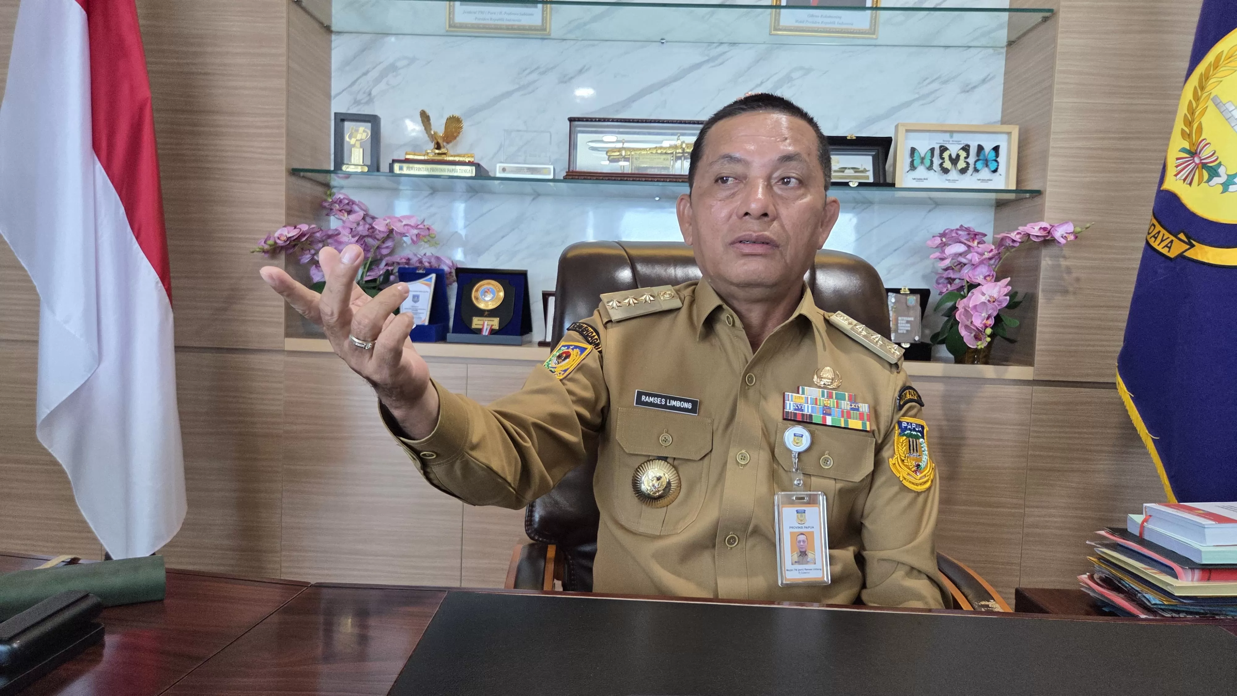 Pj Gubernur Papua, Ramses Limbong. (CEPOSONLINE.COM/ELFIRA)