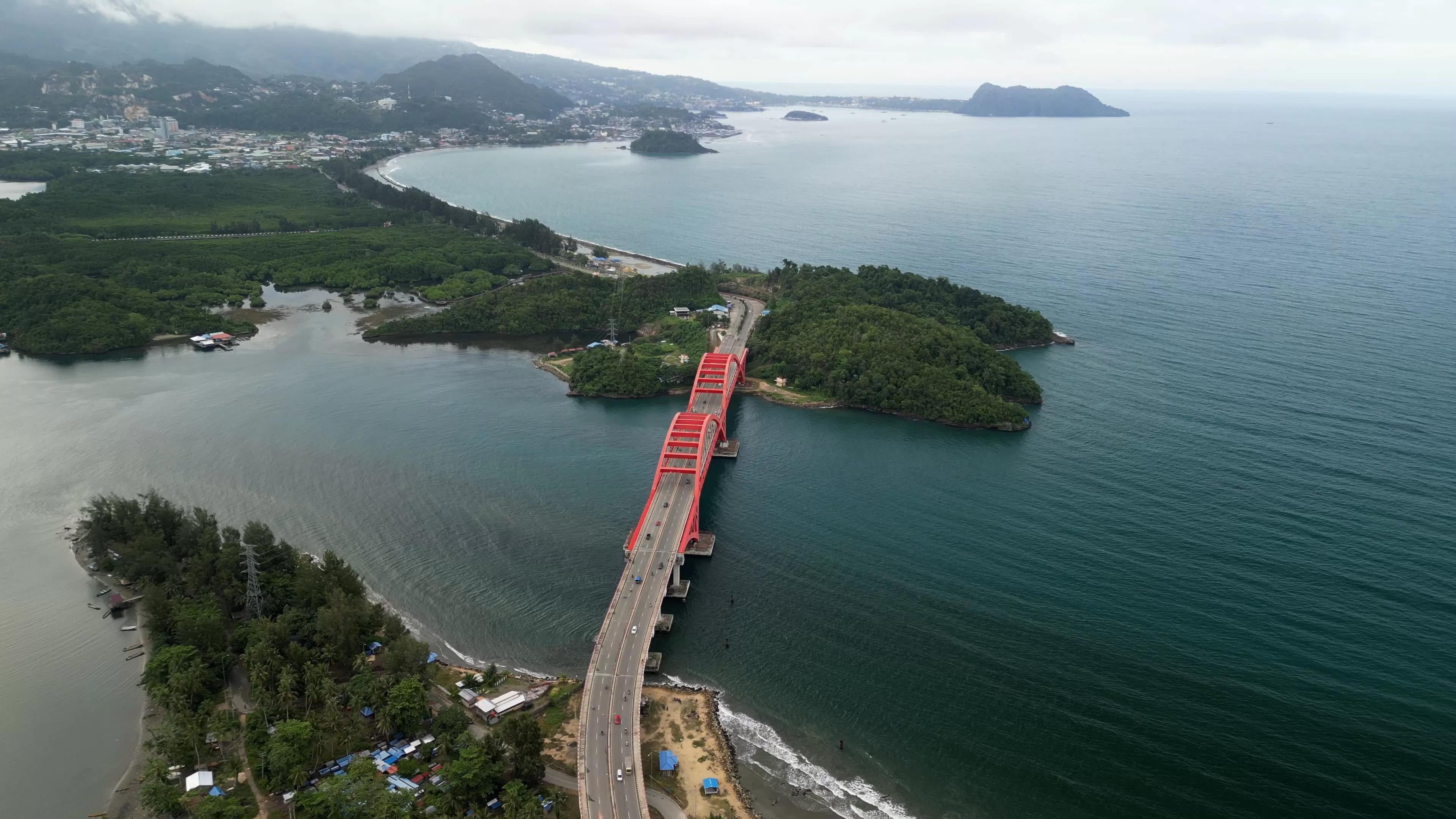 Suasana Kota Jayapura.(Ceposonline/Paskah)