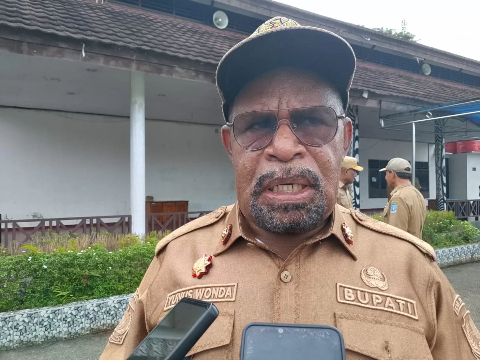 Bupati Jayapura Yunus Wonda (CEPOSONLINE.COM/DOK)