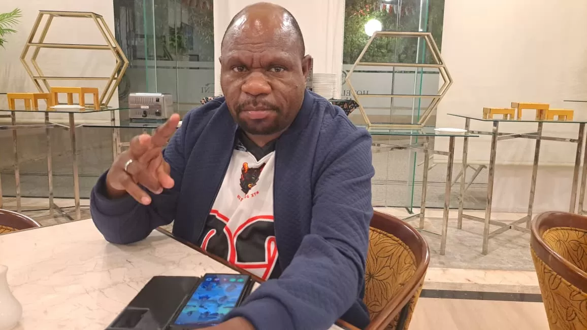 Sekretaris Tim Koalisi Papua Cerah, Apedius Mote saat ditemui Ceposonline.com di Abepura, Kamis (21/8/2025).(CEPOSONLINE.COM/TAKIM).