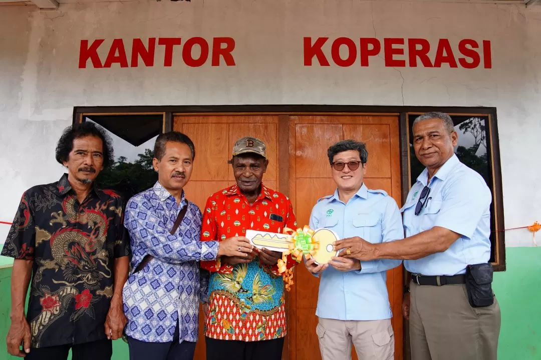 TSE Group Serahkan Gedung Kantor Koperasi Inggyash Ghuzi. (TSE)