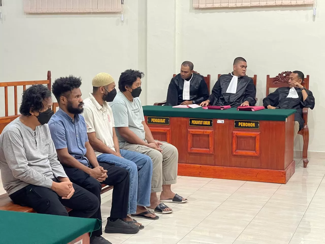 Sidang lanjutan kasus pembunuhan Tobias Silak yang digelar di Pengadilan Negeri Kelas II B Wamena, Kamis (2/10/2025).(Ceposonline.com/Deni).