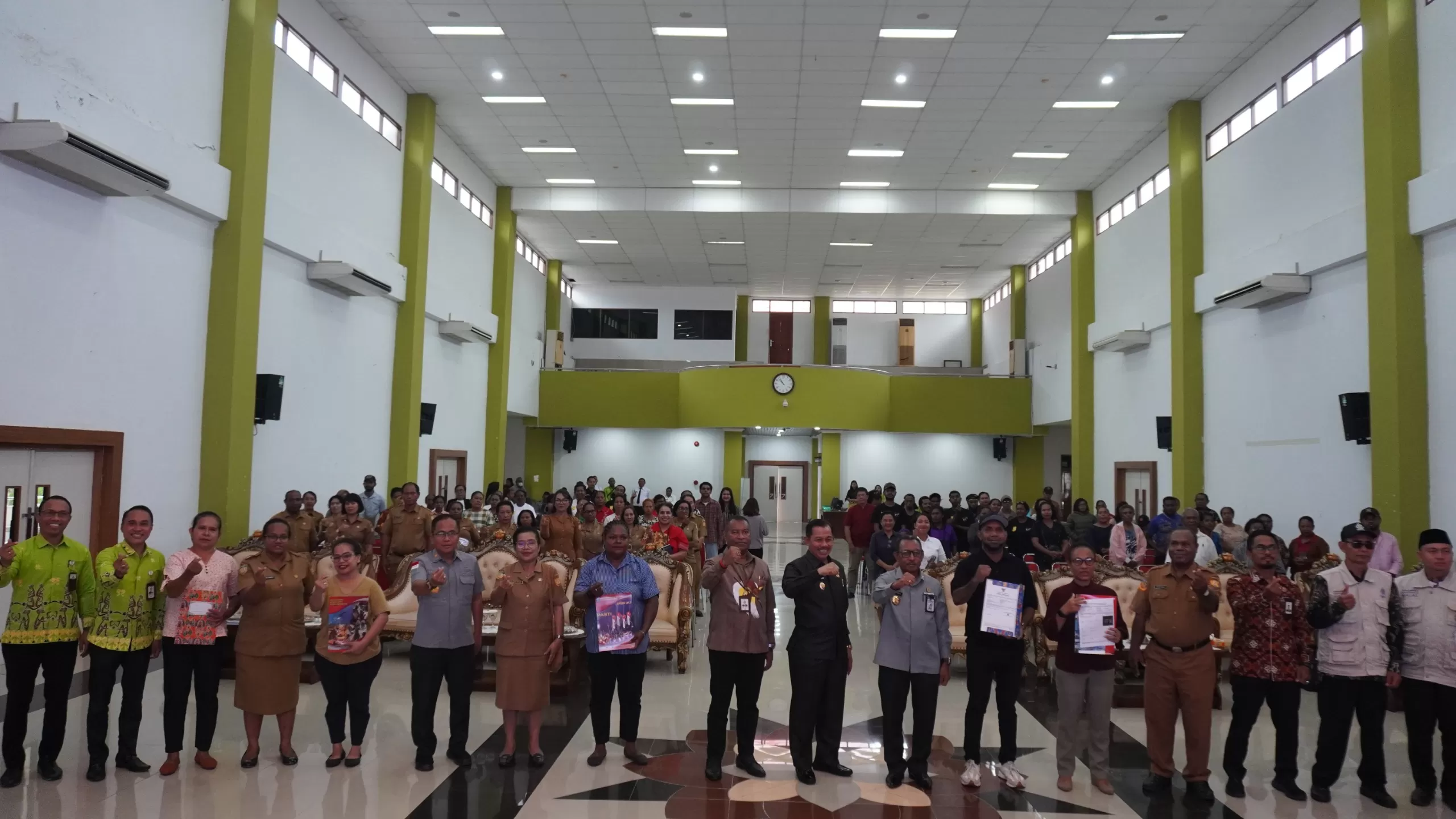 Launching Program Corporate Social Responsibility (CSR) yang berlangsung di Aula Sian Soor, Kantor Walikota Jayapura, Selasa (30/9/2025). (Ceposonline.com/Humas Bank Papua)