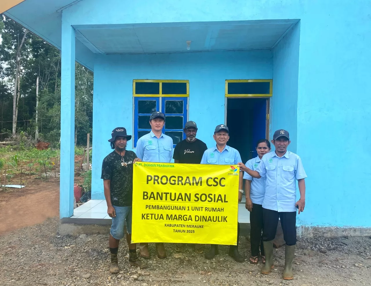 PT. Dongin Prabhawa (DP), Tahun ini, memberikan 1 unit bantuan rumah permanen gratis kepada salah satu ketua marga yaitu Bapak Simon k Dinaulik di Dusun Kiwalan, Distrik Ngguti, Kabupaten Merauke.