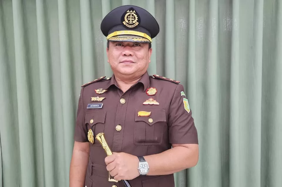 Hendra Wijaya, Kajari Biak Numfor yang baru. (CEPOSONLINE/ISMAIL)