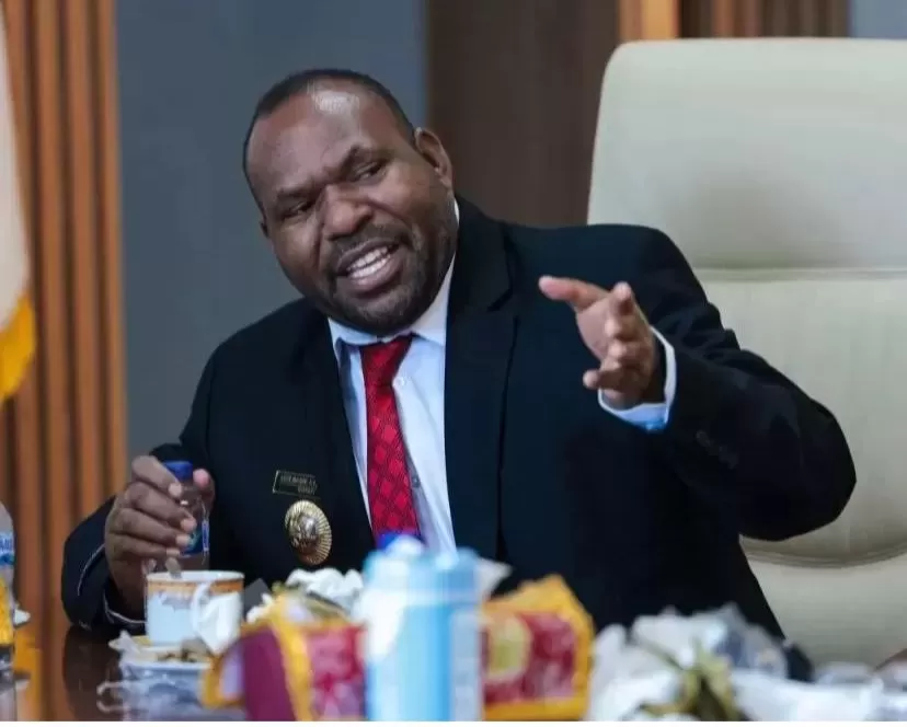  Bupati Intan Jaya, Aner Maisini. (CEPOSONLINE.COM/ISTIMEWA)