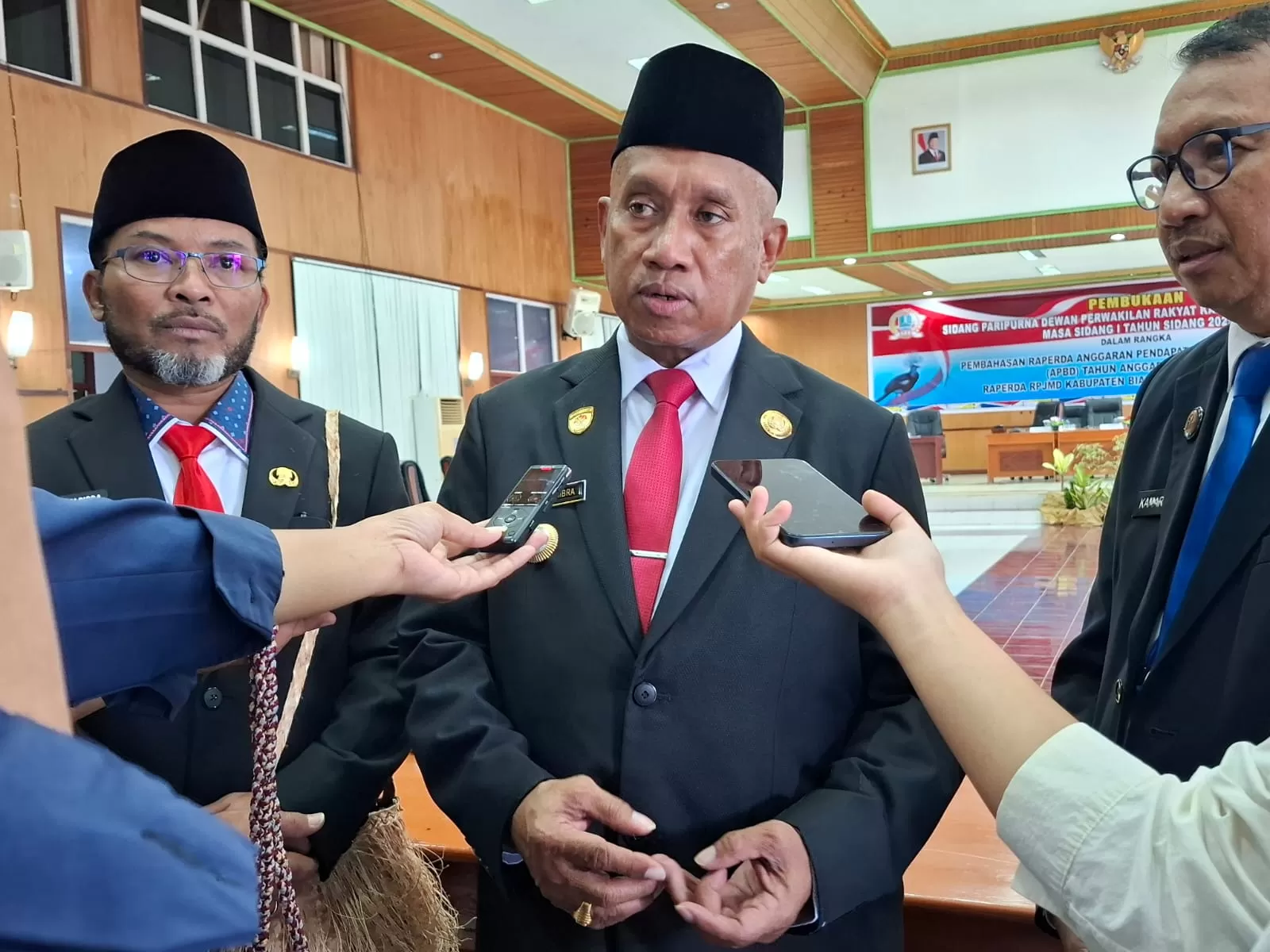 Markus O. Mansnembra, SH.,MM. (Fiktor Palembangan/Ceposonline.com)