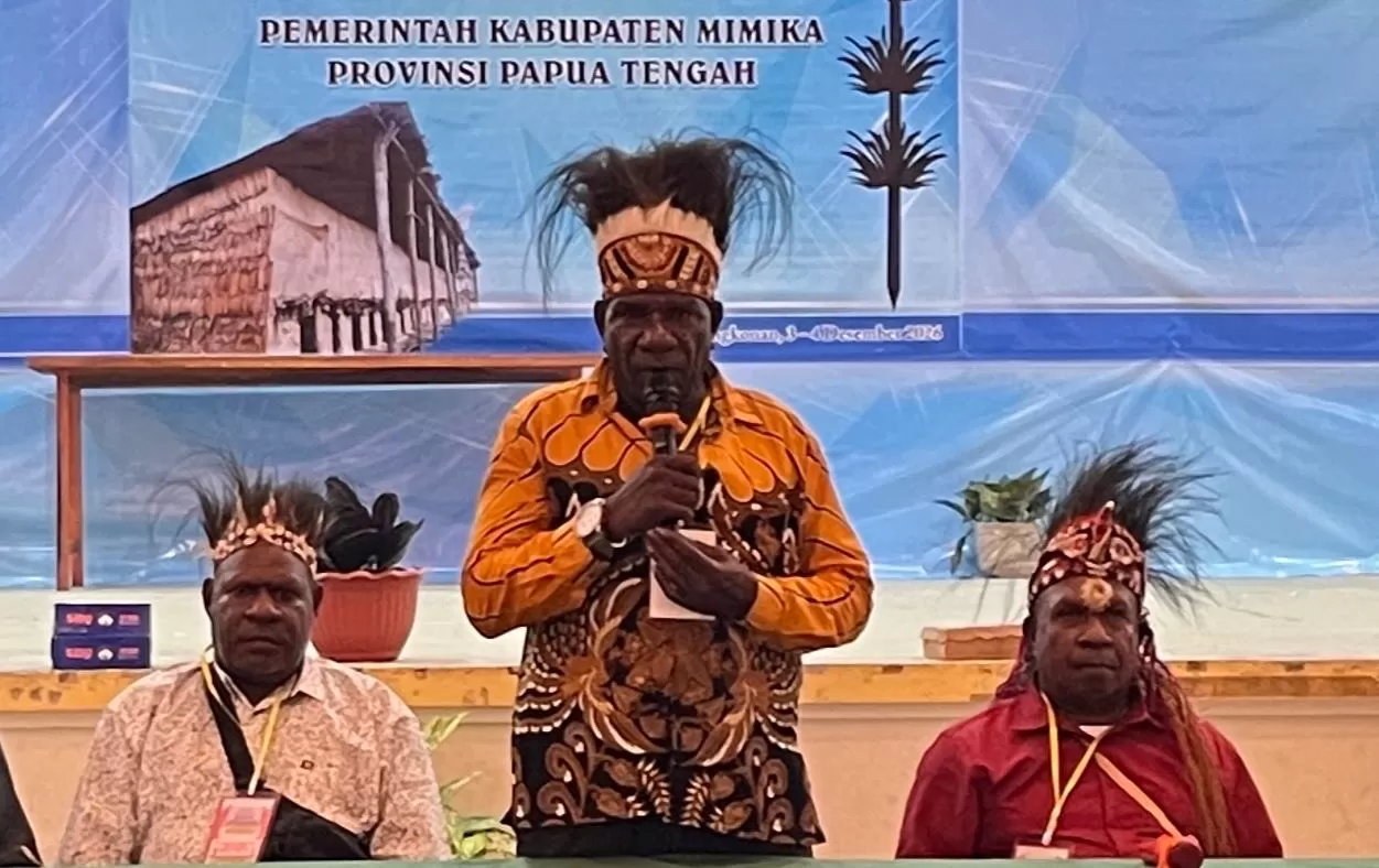 Yohanes Yance Boyau yang baru terpilih menjadi Ketua LMHA Kamoro  lewat Musyawarah Adat di Mimika pada Kamis, 4 Desember 2025. (CENDERAWASIH POS/WAHYU&nbsp;WELERUBUN)