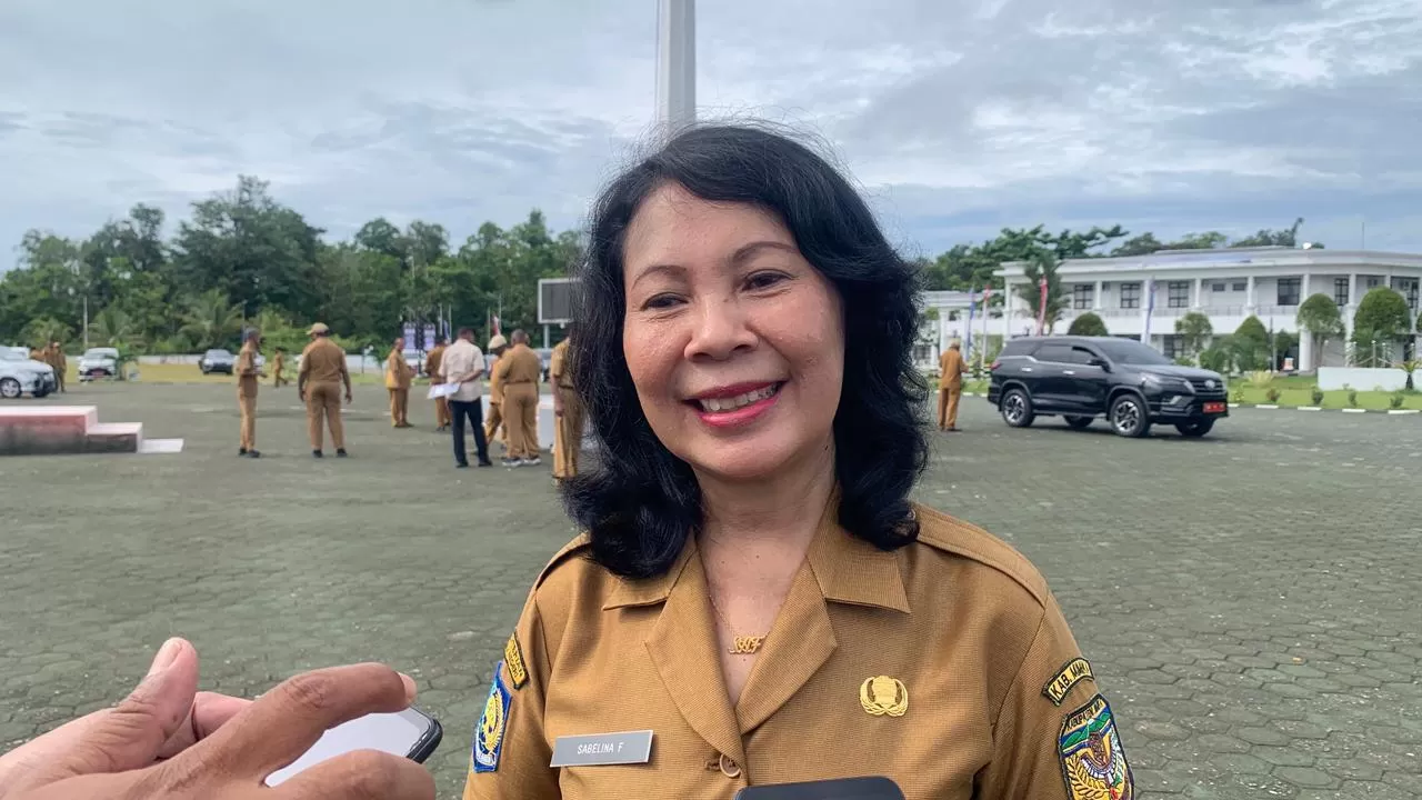 Kepala Disnakkeswan Kabupaten Mimika drh. Sabelina Fitriani. (Foto: Cenderawasih Pos/Moh. Wahyu Welerubun).