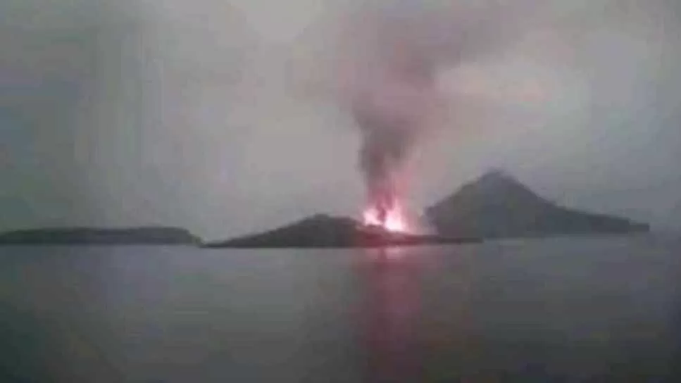 Gunung Anak Krakatau Erupsi 27 November 2023 Status Level Siaga (Rudi Imelda : PVMBG)