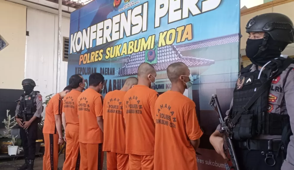 Komplotan penipuan berkedok SPK Fiktif di Kabupaten Sukabumi Kerugian Handphone senilai 2 Miliar  (TatarMedia.ID - Rapik Utama)