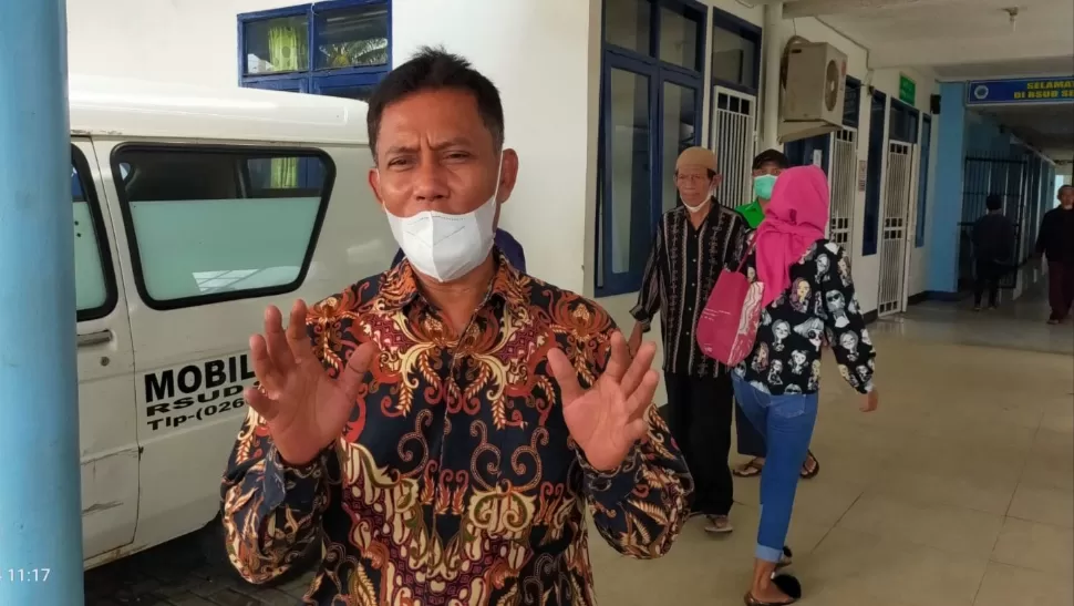 Ramdansyah Humas RSUD Sekarwangi Cibadak menjelaskan kondisi wanita cantik korban penganiayaan dengan TKP Cikidang Sukabumi  (TatarMedia.ID - M Afnan)