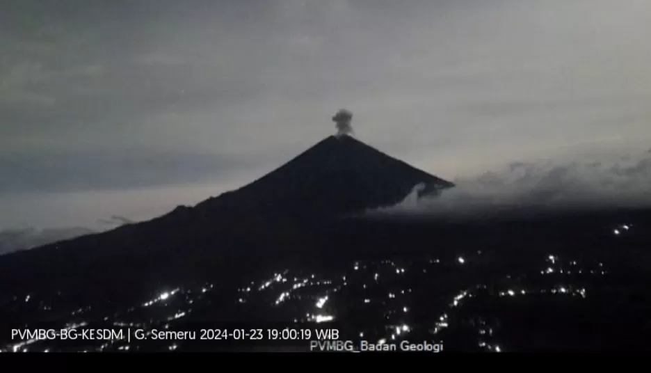 Gunung Semeru dan Gunung Ibu erupsi hari ini (TatarMedia.ID - PVMBG )