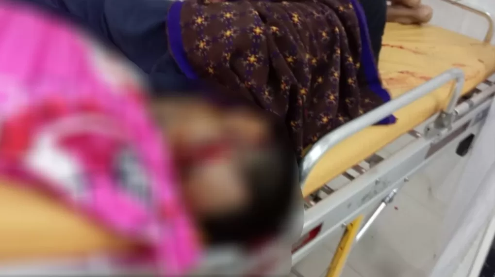 Korban pembacokan di Ciambar Sukabumi menjalani perawatan intensif di RSUD Sekarwangi Cibadak dengan 13 luka terbuka sabetan senjata tajam (TatarMedia.ID - Isep Panji)