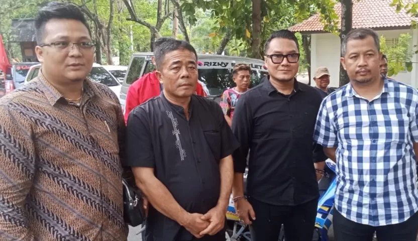 Petinggi PDI Perjuangan minta KPU Kabupaten Sukabumi buka ulang kotak suara (TatarMedia.ID - Rapik Utama)