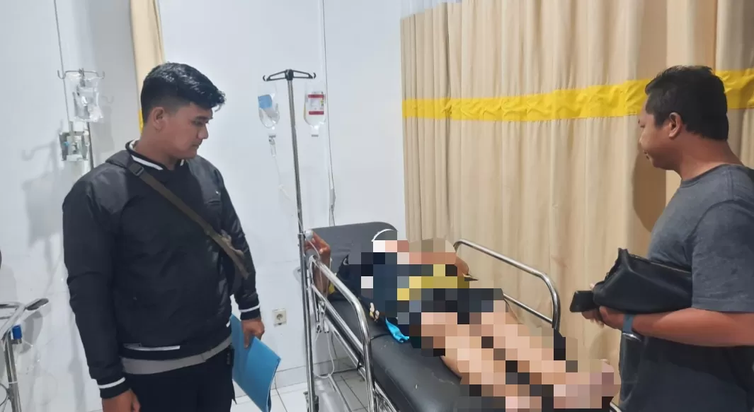 Korban KDRT warga Caringin Sukabumi menjalani penanganan medis di RSUD R Syamsudin SH (Bunut) (TatarMedia.ID - Isep Panji)