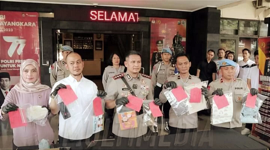 Resmi dijadikan tersangka pelaku penganiaya anak Selebgram Aghnia Punjabi  (TatarMedia.ID - Rudi Imelda)