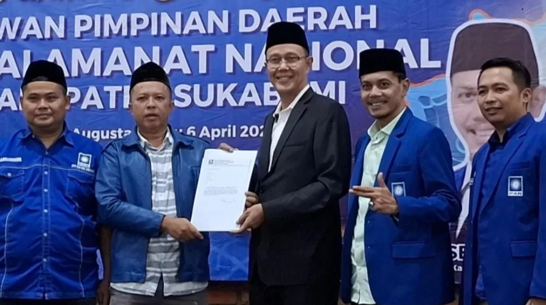 Ayep Zaki daftar sebagai Calon Wakil Bupati Sukabumi di Pilkada mendatang ke Partai Amanat Nasional  (TatarMedia.ID - Rapik Utama)