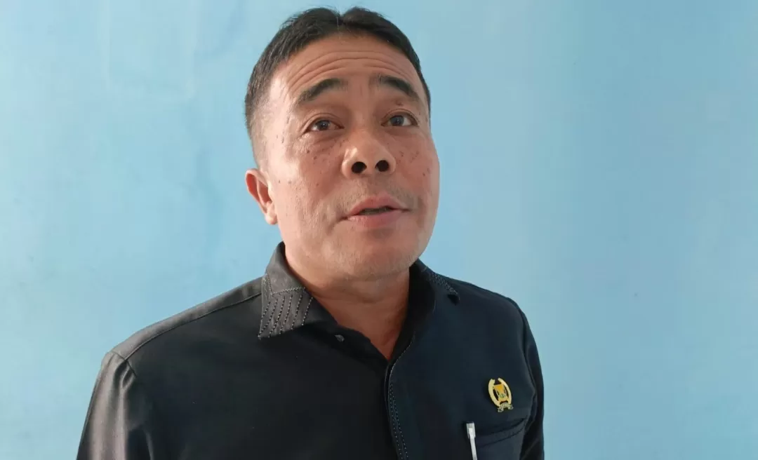 Ketua Komisi I DPRD Kabupaten Sukabumi Paoji Nurjaman tindak lanjuti saling klaim lahan di Warungkiara Sukabumi  (TatarMedia.ID - Rapik Utama)