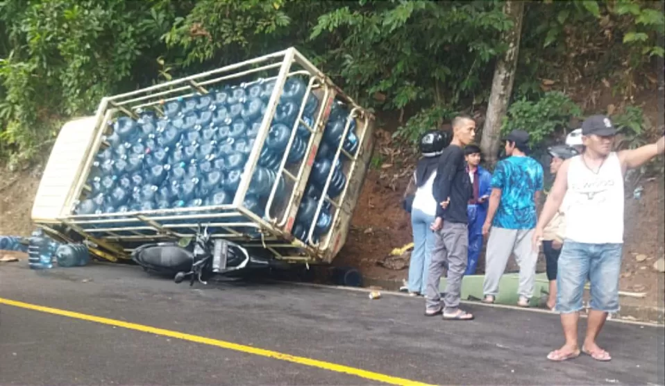 Kecelakaan Maut di Ruas Jalan Kiaradua Palabuhanratu  (Rudi Imelda)