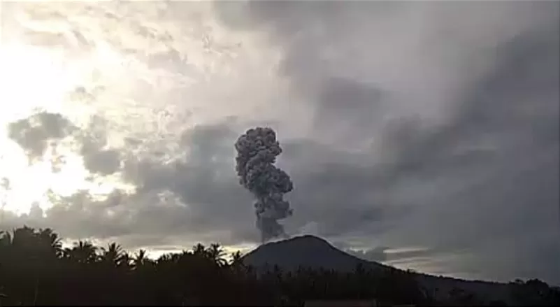 Gunung Ibu di Halmahera Barat Hari Ini 4 Kali Erupsi  (Dok : PVMBG )