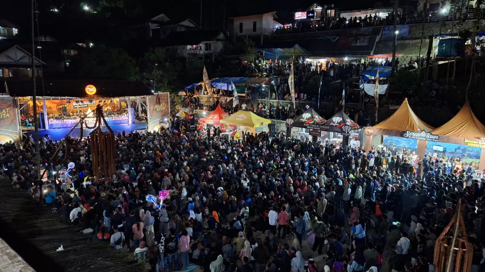 Seren Taun Kasepuhan Adat Sinar Resmi meriah dengan pagelaran Wayang Golek Giriharja 3 (Rapik Utama)