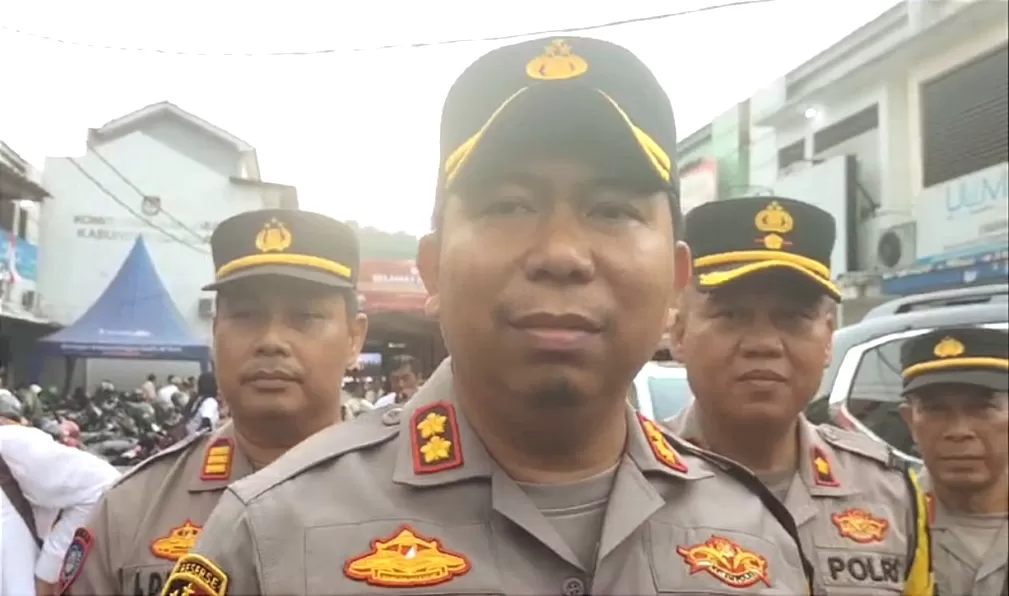 Kapolres Sukabumi AKBP Samian kejar terduga pelaku pembacokan pelajar SMP si Cicurug  (Isep Panji )