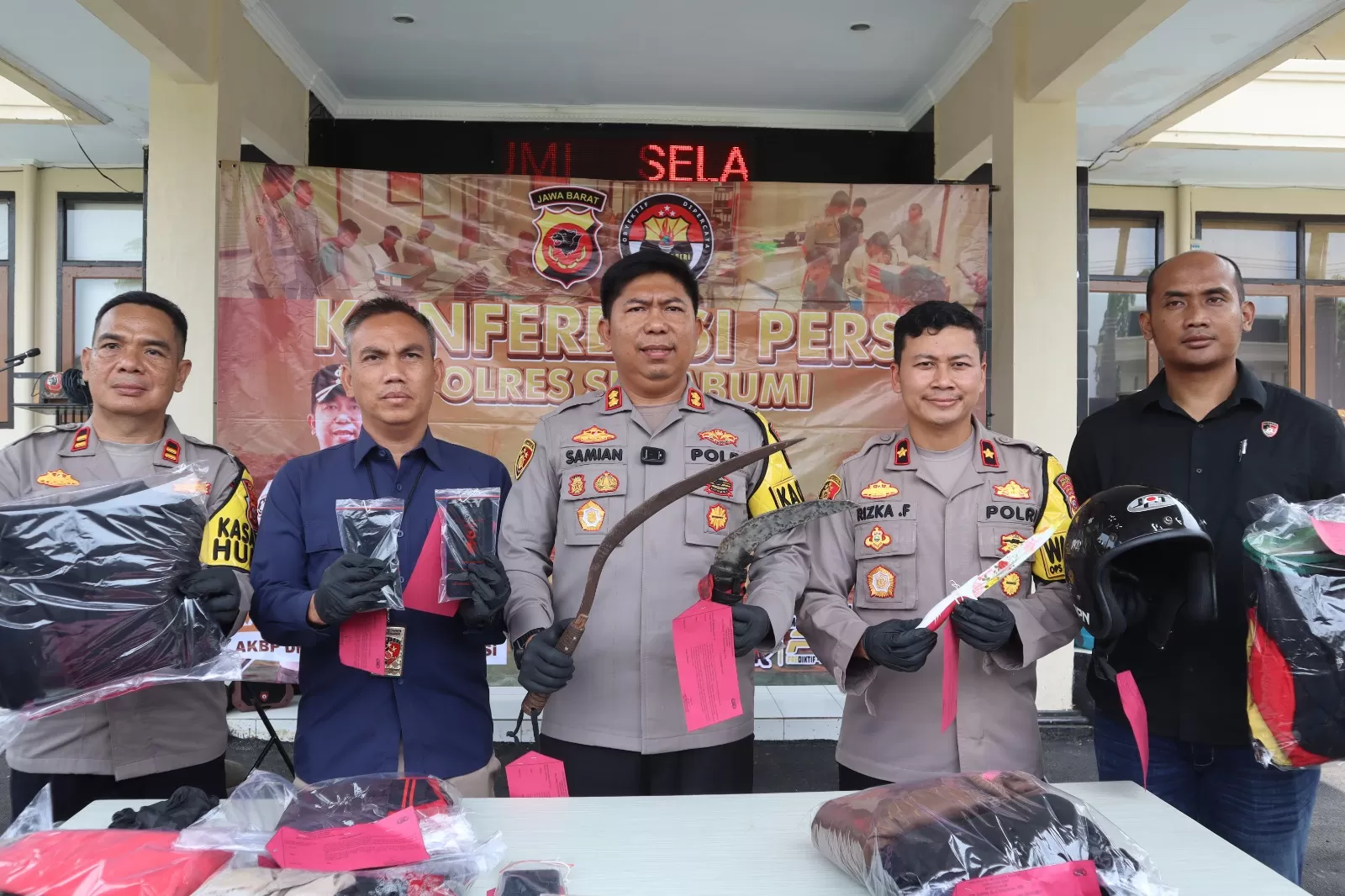 Duel Maut Ala Gladiator di Sukabumi Polisi Amankan 15 Pelaku (Rudi Imelda )