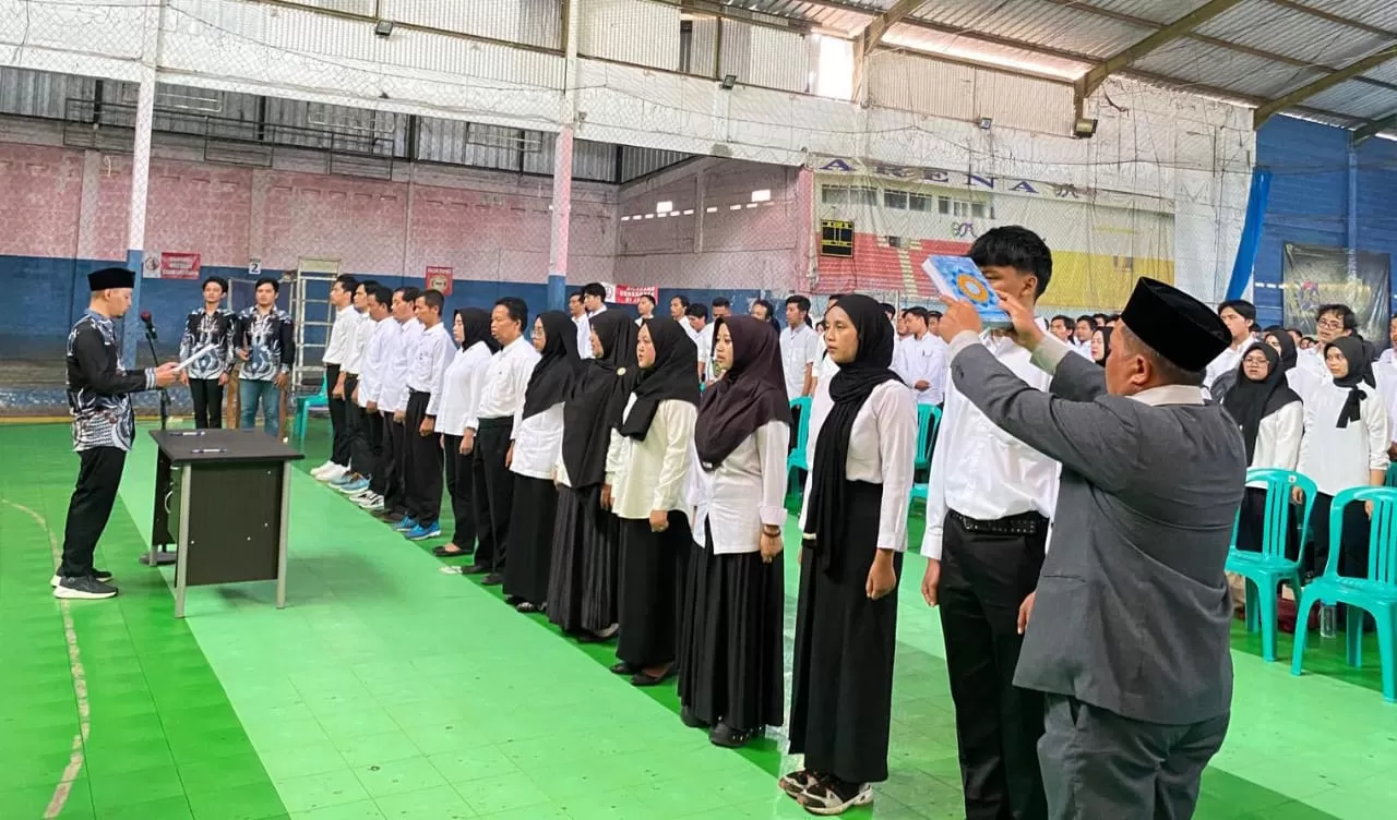 188 Pengawas TPS di 13 Desa Kecamatan Cisaat Dilantik (Rapik Utama)