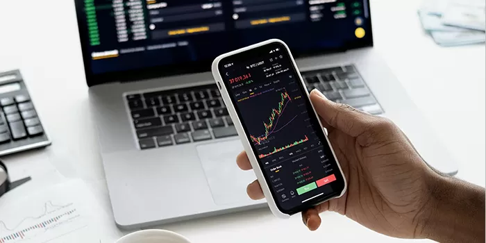 Ilustrasi Investasi Foto oleh Anna Nekrashevich