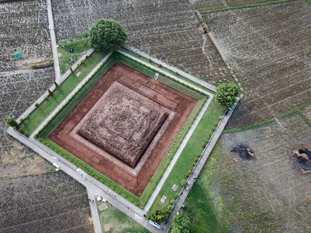 Candi Jiwa di Kompleks Percandian Batujaya Karawang