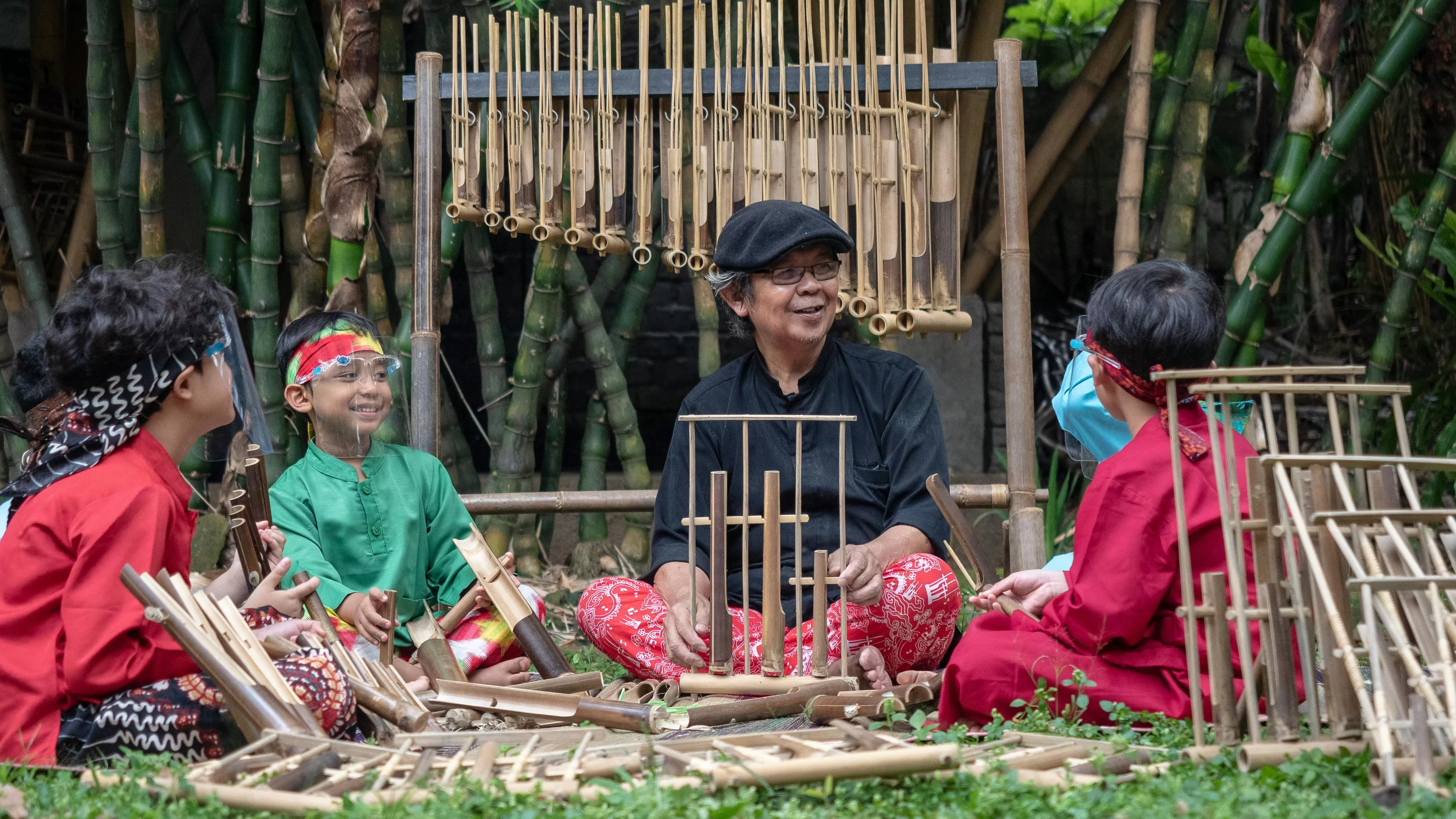 Angklung Foto oleh Teguh Dewanto