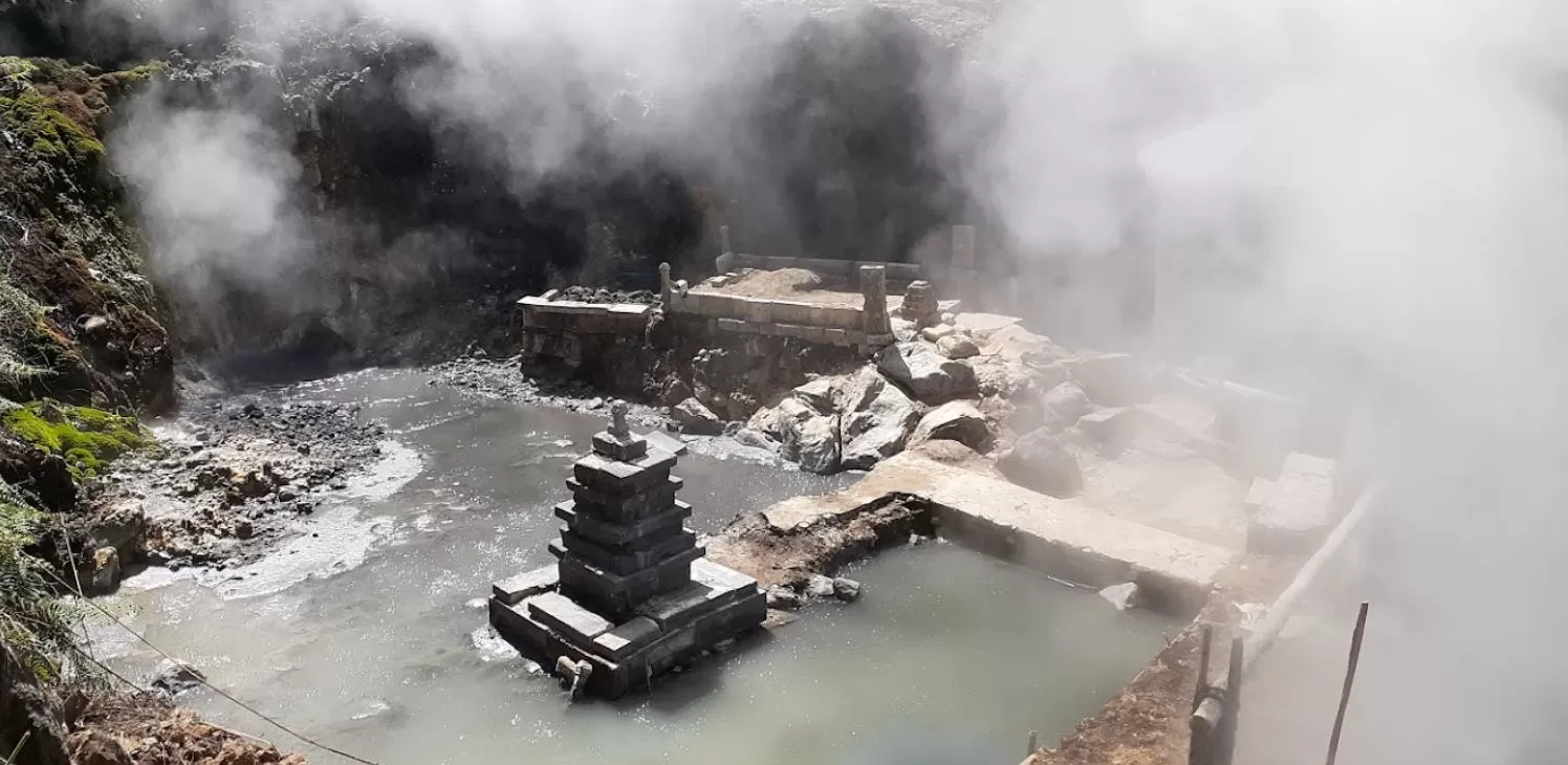 Kawah Candradimuka by dwi retnaningsih