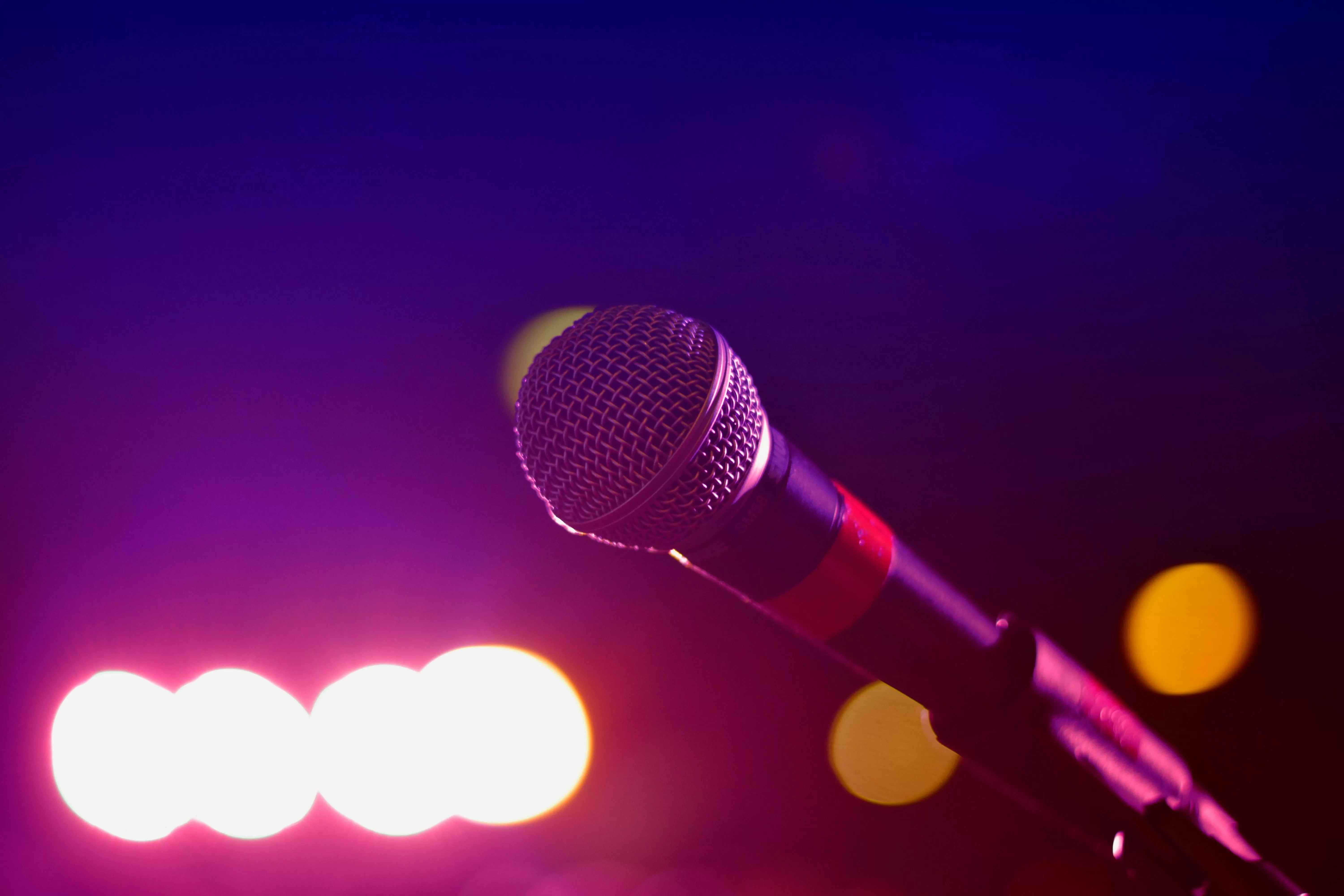 Vocal Microphone (Foto oleh Suvan Chowdhury: https://www.pexels.com/)