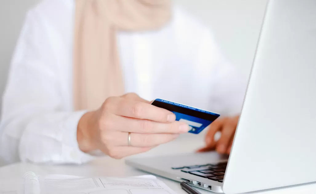 Belanja Online (Photo by Anna Shvets Via Pexel)