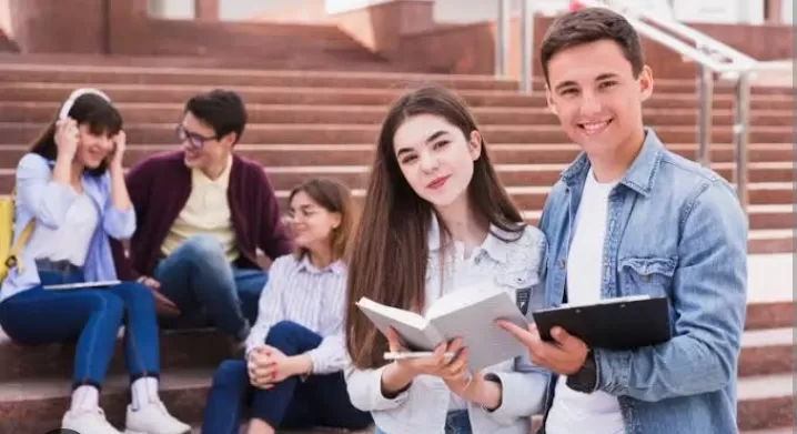 Kuliah di Luar Negeri Dapat Apaa Saja Ya? Berikut Skill Menarik yang Ditawarkan. (Quipper) (Puspitawati )