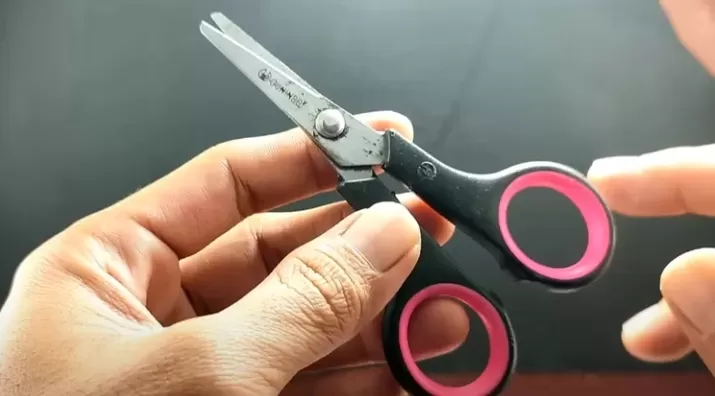 Gunting Tumpul? Jangan Beli Baru, Ini Cara Mudah Mengatasinya! (Tangkap Layar YouTube) (Puspitawati )