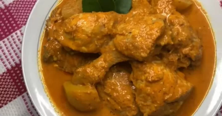 Berikut Ini Adalah Resep Gulai Ayam Padang, Penasaran Caranya? Simak Sampai Selesai! (YouTube/ Resep Uni Indri) (Puspitawati )
