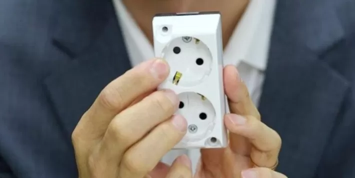 Waspada! Zaman Sekarang Menginap di Kamar Hotel Sudah Sulit Menemukan Kenyamanan, Karena Kerapnya Terdapat Kamera Tersembunyi. (Bored Panda) (Puspitawati )