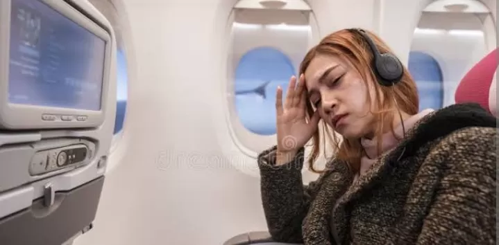 Kerap kali merasa jet lag saat menaiki pesawat? Tenang, kami berikan 3 trik jitu untuk mengatasinya. (Dreamstime) (Puspitawati )