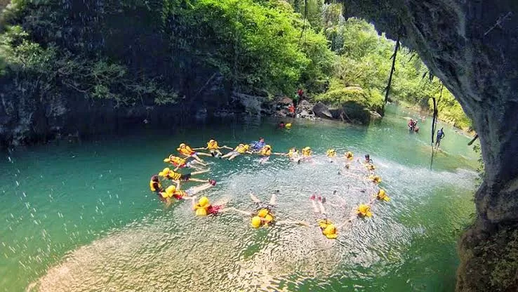 Keindahan Green Canyon Pangandaran (brenggo tour) (Puspitawati )