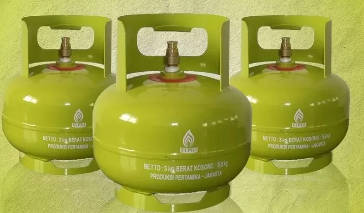 Prabowo Instruksikan Menteri ESDM Aktifkan Lagi Pengecer Gas Elpiji 3 Kg (Puspitawati )