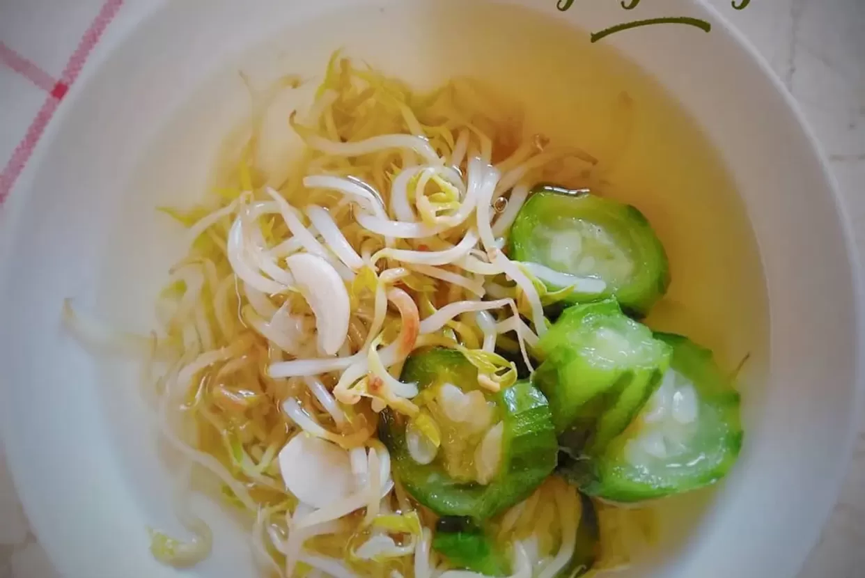 Resep membuat sayur bening kecambah (cookpad) (Puspitawati )