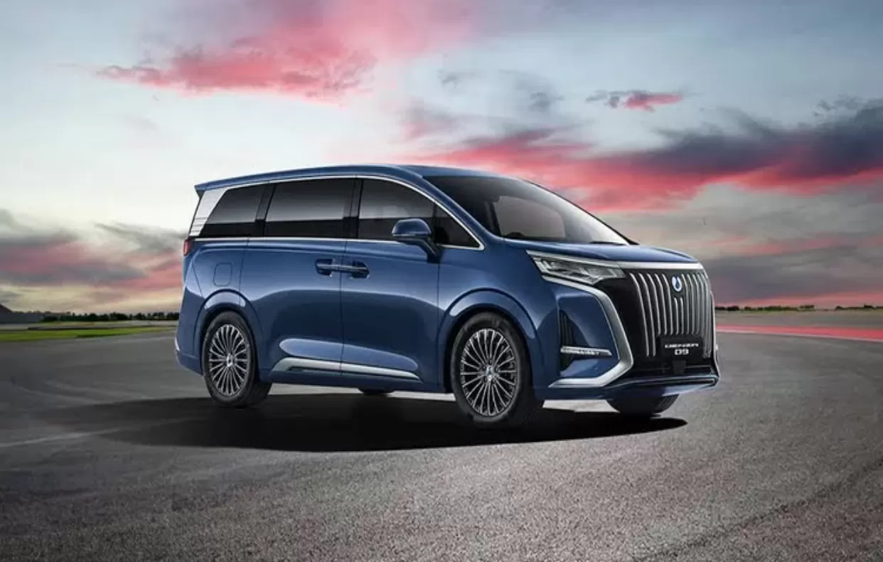 Denza D9 yang Dibandrol di Bawah 1 M, Chairman Arista Group buka suara ( Byd) (Puspitawati)