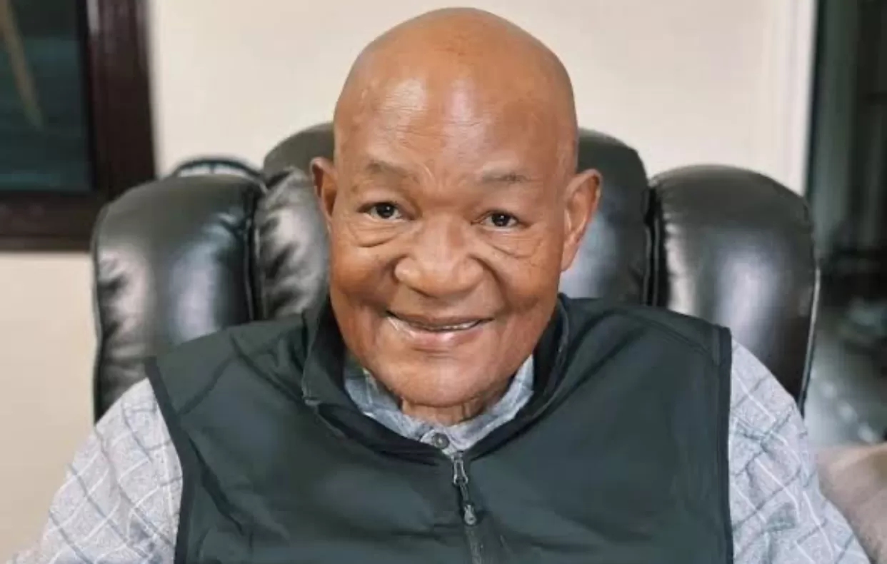  George Foreman Tutup Usia (puspita)