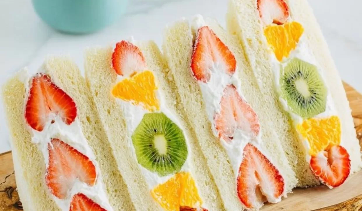 resep membuat Fruit Sando simpel (vocasia) (puspita )