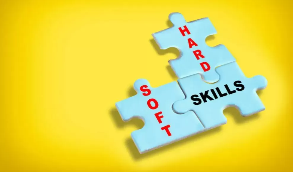pilih soft skill apa hard skill? yuk ketahui keunggulannya (genyo) (puspitawati )