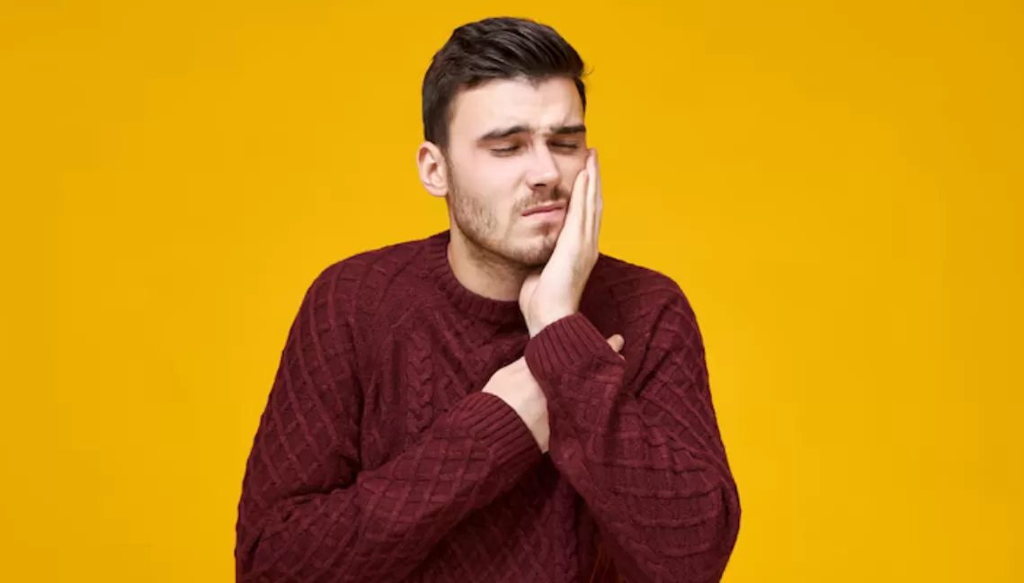 tips atasi sakit gigi dengan mudah (freepik) (puspita )